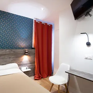 ** Otel Leonard De Vinci 75011 Fransa